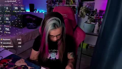 Snapshot of chloekohaku chatting on 02/11/25, 01:20 ChloeKohaku online show from 02/11/25, 01:20