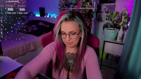 Snapshot of chloekohaku chatting on 02/17/25, 07:04 ChloeKohaku online show from 02/17/25, 07:04