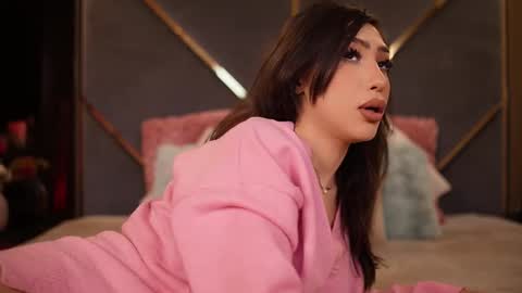 chloemin_ online show from 01/18/26, 07:06