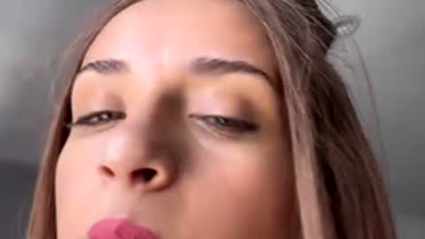 Snapshot of chloerae28 chatting on 11/26/25, 05:36 Chloe Rae online show from 11/26/25, 05:36