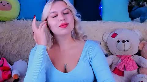 ChloeRicci online show from 09/11/25, 08:58