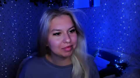 ChloeRicci online show from 09/29/25, 08:52