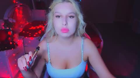 ChloeRicci online show from 10/15/25, 10:37