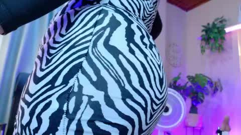 Snapshot of chloerossee chatting on 04/16/26, 01:28 Chloe rosse online show from 04/16/26, 01:28