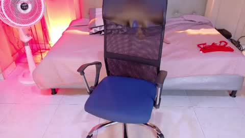 Chloe rosse online show from 05/15/26, 11:23