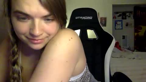 Chloe Lane online show from 11/22/25, 11:37