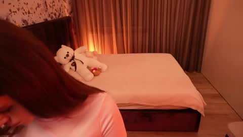 Chloe online show from 05/10/26, 06:46