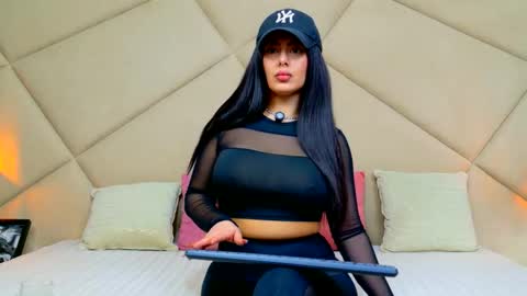 Chloe Vee online show from 03/27/26, 06:08