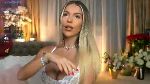 Chloe online show from 07/16/26, 08:48