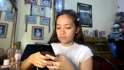 Snapshot of chloewhilden chatting on 04/25/26, 02:36 Angel online show from 04/25/26, 02:36