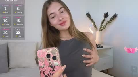 Snapshot of chloi_hes chatting on 09/23/25, 08:50 chloi_hes online show from 09/23/25, 08:50