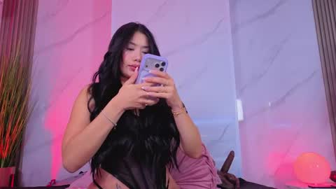 Snapshot of chlooee_ chatting on 05/02/26, 02:16 Chlooe online show from 05/02/26, 02:16
