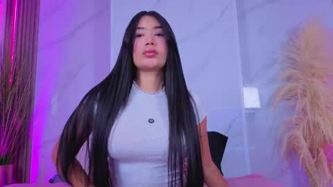 Snapshot of chlooee_ chatting on 05/26/26, 02:29 Chlooe online show from 05/26/26, 02:29