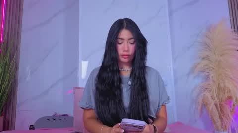 Snapshot of chlooee_ chatting on 05/27/26, 01:57 Chlooe online show from 05/27/26, 01:57