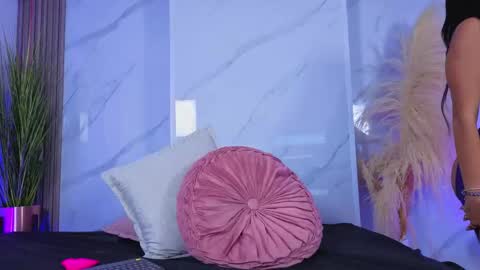 Snapshot of chlooee_ chatting on 06/06/26, 03:33 Chlooe online show from 06/06/26, 03:33