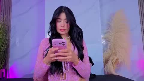 Snapshot of chlooee_ chatting on 06/23/26, 02:20 Chlooe online show from 06/23/26, 02:20