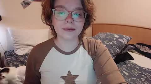 Snapshot of chmiri chatting on 10/04/25, 05:49 chmiri online show from 10/04/25, 05:49