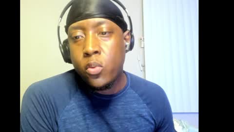 Snapshot of chocdude2877 chatting on 01/05/25, 12:09 Choc online show from 01/05/25, 12:09