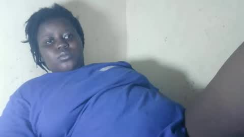 Snapshot of choclate_goddess chatting on 10/11/25, 11:09 Paula online show from 10/11/25, 11:09