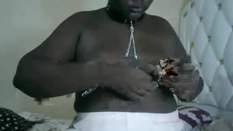 Paula online show from 12/21/25, 10:55