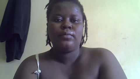 Snapshot of choclate_goddess chatting on 04/14/26, 07:47 Paula online show from 04/14/26, 07:47