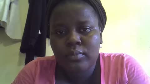 Snapshot of choclate_goddess chatting on 04/16/26, 12:06 Paula online show from 04/16/26, 12:06