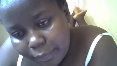 Snapshot of choclate_goddess chatting on 04/28/26, 06:18 Paula online show from 04/28/26, 06:18
