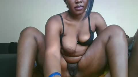 Snapshot of choco_baeb chatting on 02/26/25, 09:27 nei online show from 02/26/25, 09:27