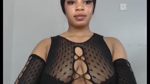 Snapshot of choco_chocox chatting on 09/25/25, 07:01 ESTHER online show from 09/25/25, 07:01