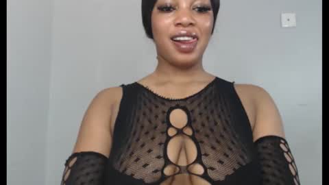 Snapshot of choco_chocox chatting on 09/26/25, 07:45 ESTHER online show from 09/26/25, 07:45