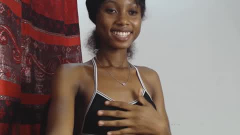 Snapshot of choco_petitqueen chatting on 12/13/24, 08:09 choco_petitqueen online show from 12/13/24, 08:09