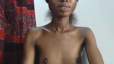 Snapshot of choco_petitqueen chatting on 12/13/24, 08:58 choco_petitqueen online show from 12/13/24, 08:58