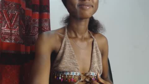 Snapshot of choco_petitqueen chatting on 12/29/24, 07:17 choco_petitqueen online show from 12/29/24, 07:17