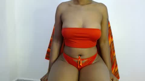 Snapshot of choco_sweee chatting on 02/26/25, 06:15 Maddie online show from 02/26/25, 06:15