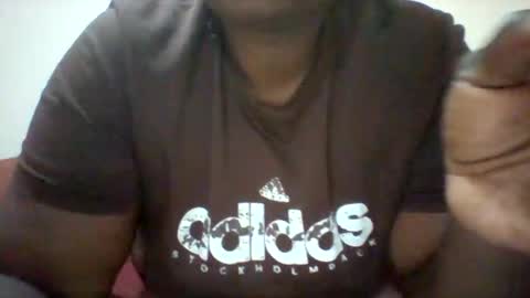 Snapshot of chocobabe002 chatting on 06/03/26, 03:50 chocobabe002 online show from 06/03/26, 03:50