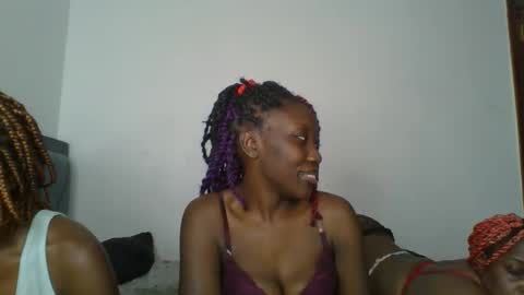 chocobear22 online show from 11/09/25, 05:33