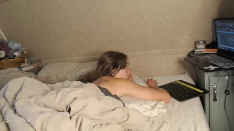 Snapshot of chocobear89 chatting on 10/11/25, 12:15 chocobear89 online show from 10/11/25, 12:15