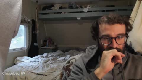 Snapshot of chocobear89 chatting on 10/22/25, 01:44 chocobear89 online show from 10/22/25, 01:44