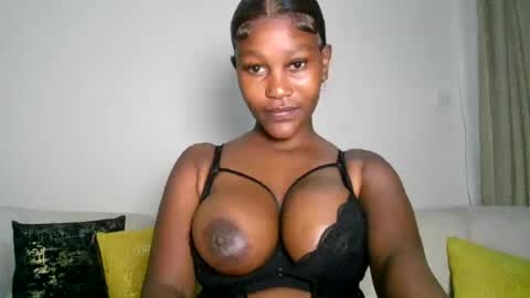 Snapshot of chocolate_divaa chatting on 07/24/26, 08:23 chocolate_divaa online show from 07/24/26, 08:23