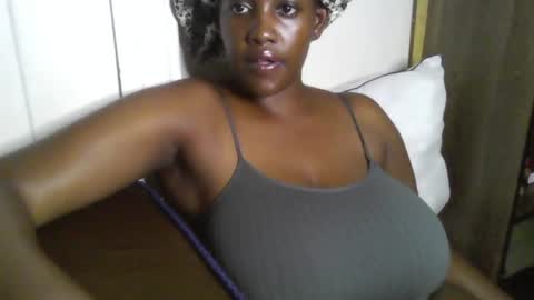 Snapshot of chocolate_queen25 chatting on 04/21/26, 09:17 chocolate queen25 online show from 04/21/26, 09:17