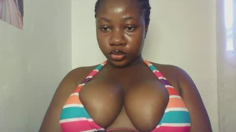 chocolateassgirl61 online show from 02/08/26, 04:21