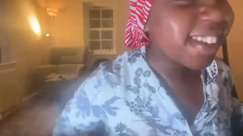 Snapshot of chocolatebunnycakez chatting on 12/01/25, 10:26 chocolatebunnycakez online show from 12/01/25, 10:26