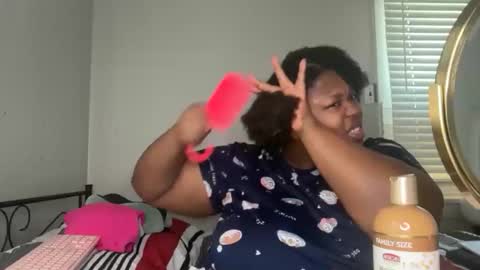 Snapshot of chocolatebunnyxx69 chatting on 04/11/26, 04:00 Melina online show from 04/11/26, 04:00