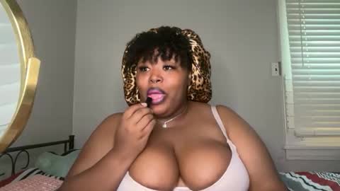 Snapshot of chocolatebunnyxx69 chatting on 04/29/26, 05:30 Melina online show from 04/29/26, 05:30