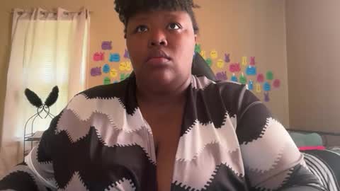 Snapshot of chocolatebunnyxx69 chatting on 05/17/26, 02:13 Melina online show from 05/17/26, 02:13