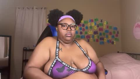 Snapshot of chocolatebunnyxx69 chatting on 06/04/26, 05:35 Melina online show from 06/04/26, 05:35