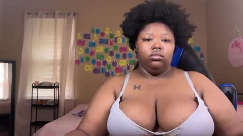 Snapshot of chocolatebunnyxx69 chatting on 07/11/26, 03:37 Melina online show from 07/11/26, 03:37