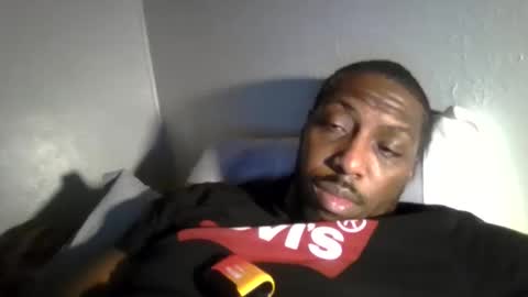 Snapshot of chocolatedilf chatting on 12/21/24, 04:14 chocolatedilf online show from 12/21/24, 04:14