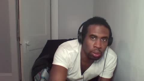 Snapshot of chocolatedolla chatting on 02/26/25, 03:21 chocolatedolla online show from 02/26/25, 03:21