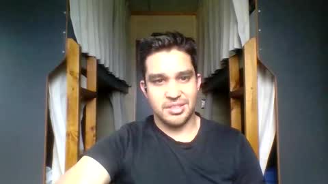 Snapshot of chocomate chatting on 12/14/25, 11:09 chocomate online show from 12/14/25, 11:09